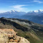 아파트 Retro Alpine - Terrace With Mountain View *