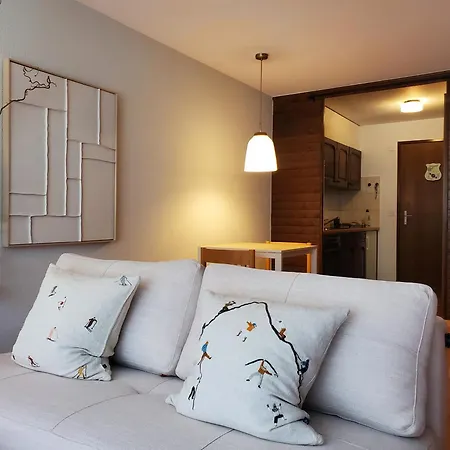 Cozy Alpine In With Mountain View Apartment *